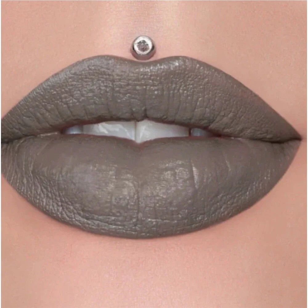 Jeffree Star Cosmetics Velvet Trap Lipstick Grave Digger Gray Greige Matte